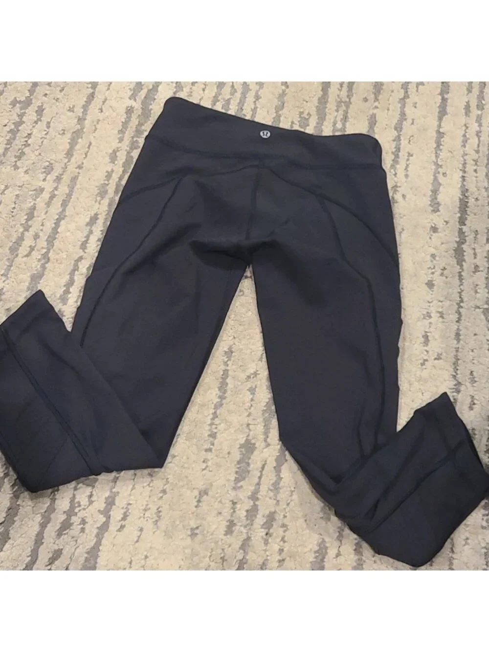 Lululemon all you need blk Luxtreme crops